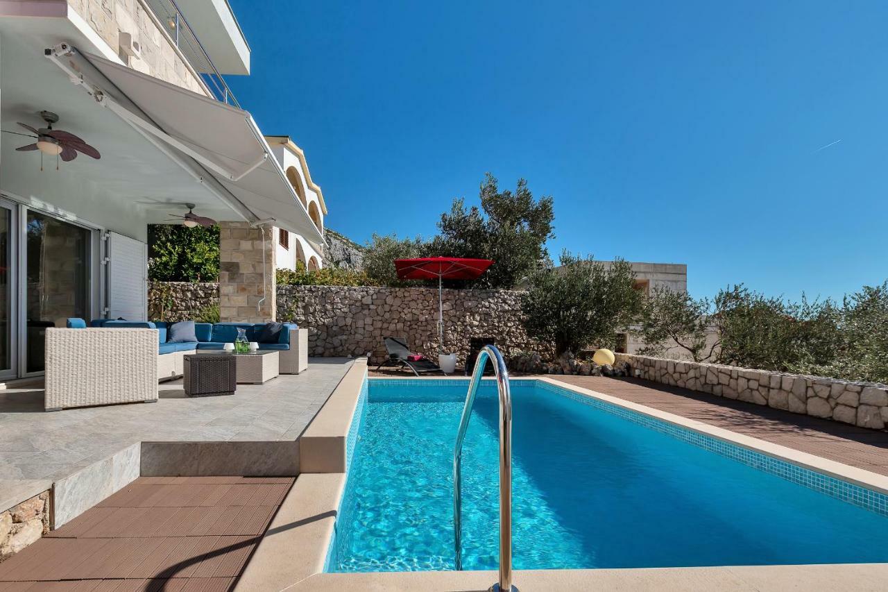 Hideaway Willa Makarska